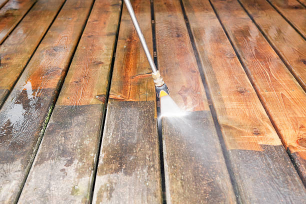 Best Roof Washing  in Ossian, IN